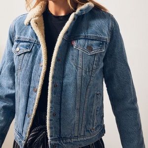 Levis Sherpa Denim Jacket 